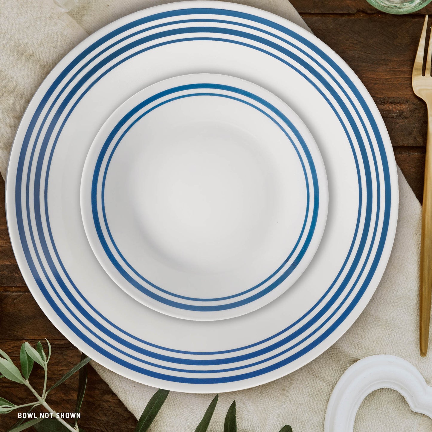 Corelle Laila 18-piece Dinnerware Set